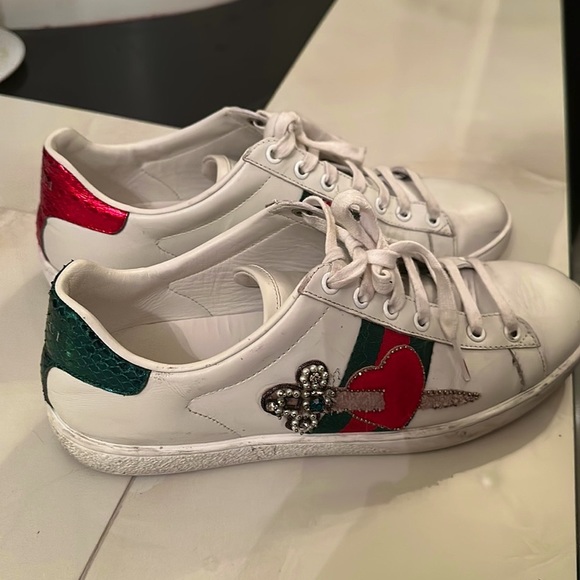 Gucci Arrow Sneakers size 39 - Picture 2 of 9